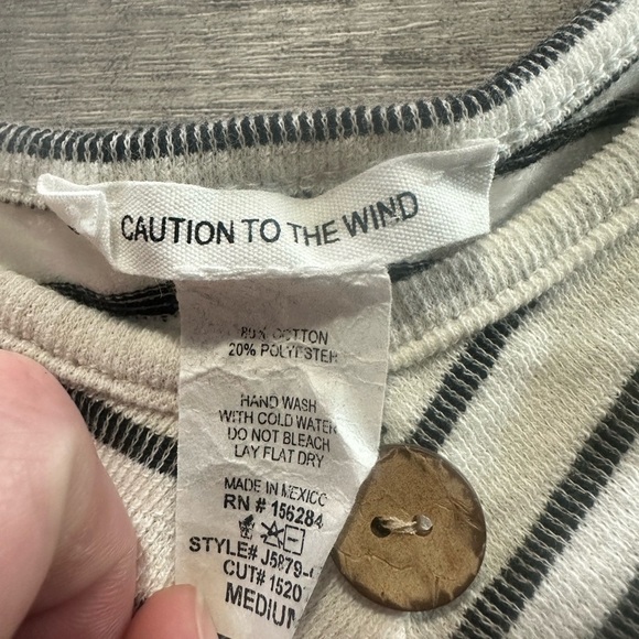 Caution To The Wind Tank - Picture 3 of 3